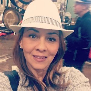 Meet your Posher, Sara